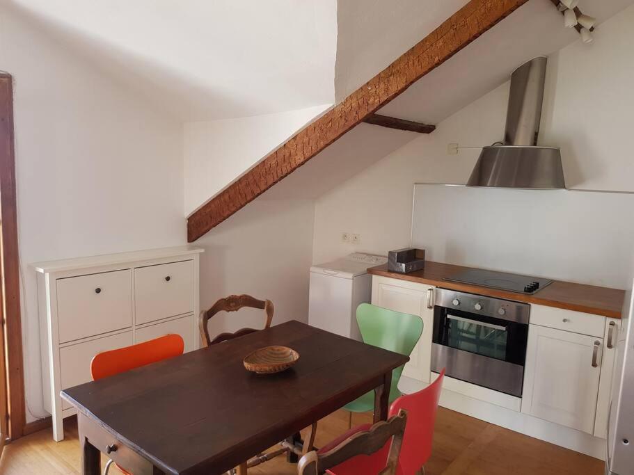 Appartement Pres Des Plages Du Mourillon Toulon Exterior foto